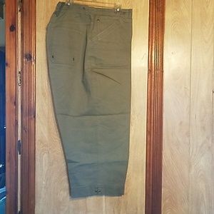 Army green Capri pants